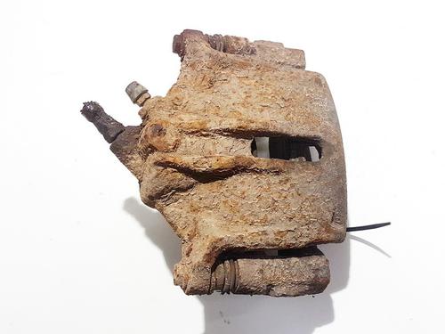 Used Left front brake caliper Left front brake caliper JAGUAR X-TYPE I (X400) 2.5 V6 All-wheel Drive (196 hp) 35472827 35472827