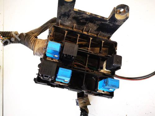 Used Fuse box NISSAN PRIMERA Hatchback (P12) 1.9 dCi (120 hp) 32585878