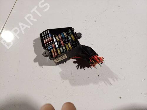 Fuse box AUDI A4 B6 (8E2) 2.5 TDI quattro | BP32575796E1