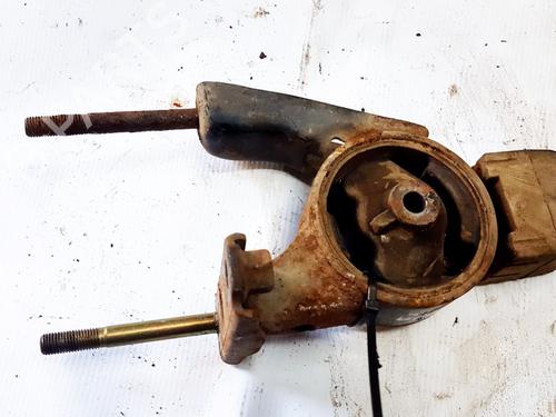 Used Engine mount Engine mount TOYOTA YARIS VERSO (_P2_) 1.4 D-4D (NLP20_, NLP22_) (75 hp) 33062650 33062650