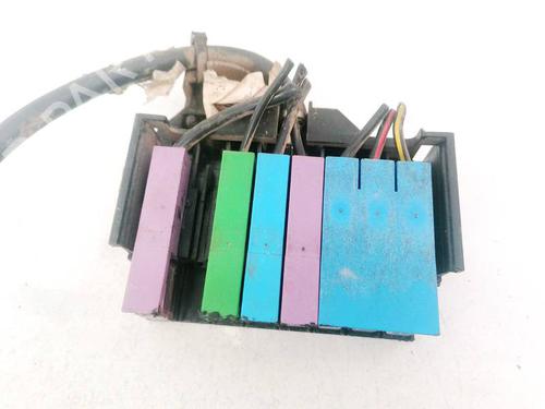 fuse-box-opel-zafira-a-mpv-t98-1999-2000-2001-2002-2003-2004-2005-2006-32918435 main image