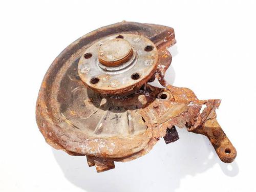 Used Right rear steering knuckle Right rear steering knuckle VW TOURAN (1T1, 1T2) 2.0 FSI (150 hp) 35160868 35160868
