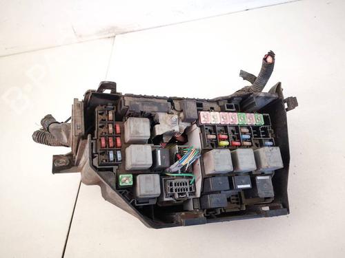 Used Fuse box Fuse box FORD MONDEO IV (BA7) 1.8 TDCi (125 hp) 32932878 32932878