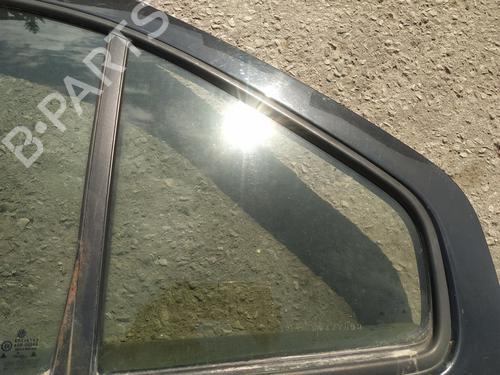 Panel rude bagtil venstre Panel rude bagtil venstre 35423465 35423465