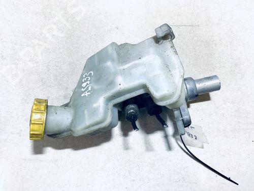 brake-master-cylinder-mazda-2-dy-2003-2004-2005-2006-2007-35644279 main image