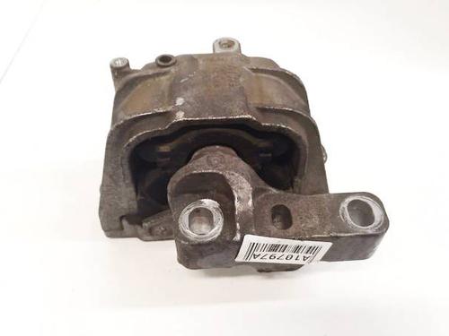 Used Engine mount Engine mount VW TOURAN (1T1, 1T2) 1.9 TDI (105 hp) 32553187 32553187