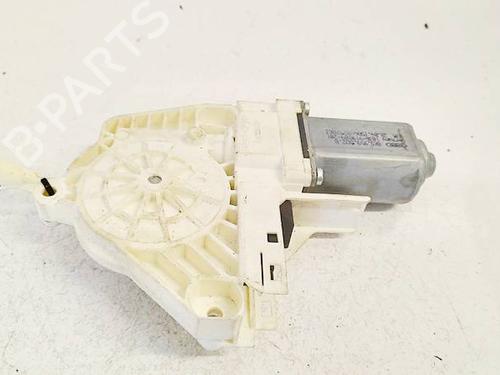 Used Right front window motor Right front window motor 37063737 37063737