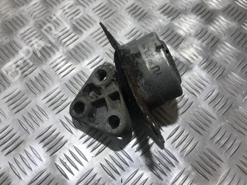 Used Engine mount Engine mount OPEL ZAFIRA A MPV (T98) 1.6 16V (F75) (101 hp) 33493698 33493698