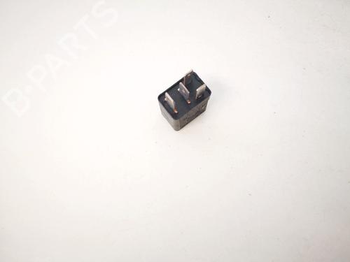 Electronic sensor OPEL ZAFIRA A MPV (T98) 2.0 DTI 16V (F75) | BP33073590M84 - Image 2