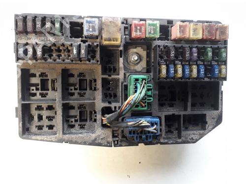 Used Fuse box Fuse box FORD MONDEO III (B5Y) 2.0 16V TDDi / TDCi (115 hp) 33516722 33516722