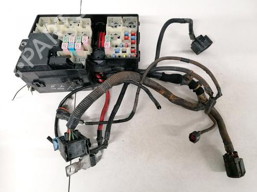 Used Fuse box Fuse box VOLVO V50 (545) 2.0 D (136 hp) 33085106 33085106