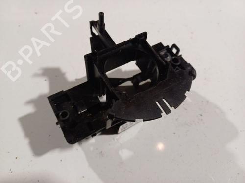 BP32572216O1 main image