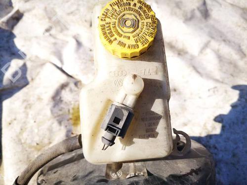 Used Brake fluid reservoir Brake fluid reservoir 34948748 34948748