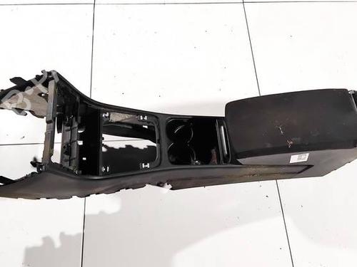 Used Armrest / Center console Armrest / Center console VW PASSAT B6 (3C2) 2.0 TDI (110 hp) 35113446 35113446