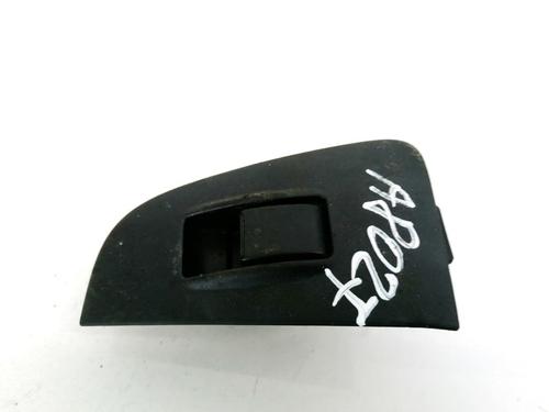 Used Switch Switch TOYOTA AVENSIS (_T25_) 2.0 D-4D (ADT250_, ADT250R) (126 hp) 32908262 32908262