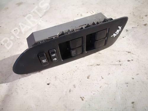 Used Switch Switch TOYOTA AURIS (_E15_) 2.0 D-4D (ADE150_, ADE150R) (126 hp) 32943753 32943753