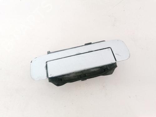front-right-exterior-door-handle-audi-a4-b5-8d2-1994-1995-1996-1997-1998-1999-2000-2001-35537493 main image