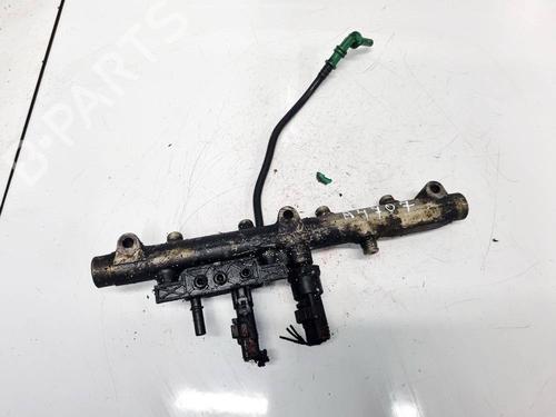 Used Injection rail Injection rail 35133123 35133123