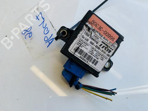 Used Electronic module Electronic module PEUGEOT 3008 I MPV (0U_) 1.6 HDi (109 hp) 32877111 32877111