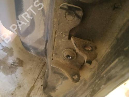 Used Hinge/Door check strap Hinge/Door check strap 32579830 32579830