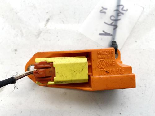 Used Electronic module Electronic module VW TOURAN (1T1, 1T2) 2.0 TDI (170 hp) 32893386 32893386