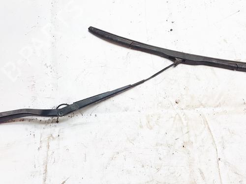 front-windshield-wiper-arm-opel-insignia-a-g09-2008-2009-2010-2011-2012-2013-2014-2015-2016-2017-33105823 main image