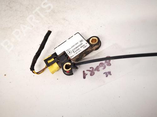 electronic-module-mercedes-benz-m-class-w163-1998-1999-2000-2001-2002-2003-2004-2005-32912009 main image