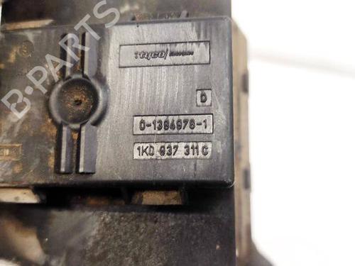 Fuse box AUDI A3 (8P1) 2.0 TDI | BP32935139E1 - Image 3