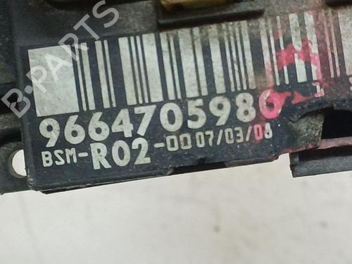 Fuse box CITROËN C5 III (RD_) 1.6 HDi 110 (RD9HZC) | BP39967837E1 - Image 4