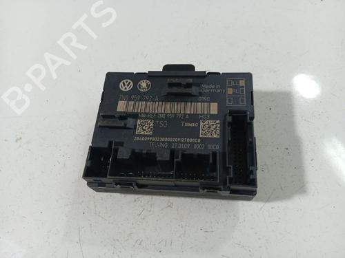 Electronic module SKODA SUPERB II (3T4) 2.0 TDI | BP38798360M83 - Image 2