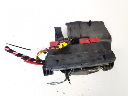 Used Fuse box Fuse box RENAULT ESPACE IV (JK0/1_) 1.9 dCi (JK0U, JK0G) (120 hp) 33089068 33089068