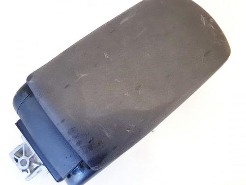 Used Armrest / Center console Armrest / Center console AUDI A6 C6 (4F2) 2.0 TDI (140 hp) 35638446 35638446