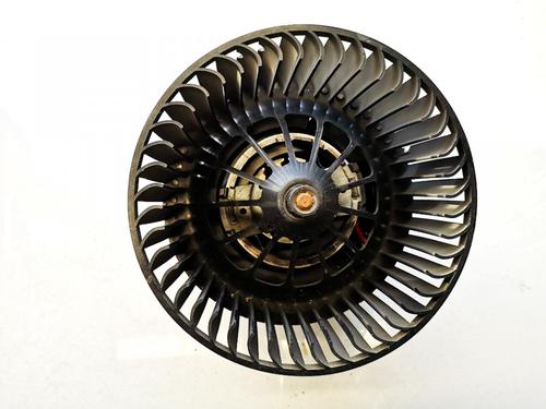 Heater blower motor FORD KUGA II (DM2) 2.0 TDCi 4x4 | BP35641281M62 - Image 2