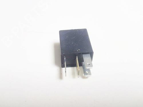 Used Electronic sensor Electronic sensor OPEL VECTRA B (J96) 1.8 i 16V (F19) (116 hp) 33104069 33104069