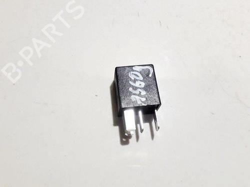 Used Electronic sensor Electronic sensor OPEL ASTRA G Hatchback (T98) 1.7 DTI 16V (F08, F48) (75 hp) 33529478 33529478