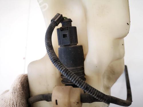 washer-pump-audi-a3-8l1-1996-1997-1998-1999-2000-2001-2002-2003-2004-2005-2006-35494788 main image