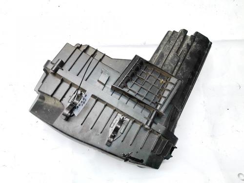 Luftfilter kasse Luftfilter kasse PEUGEOT 407 (6D_) 2.2 (6D3FZE, 6D3FZH) (158 hp) 35643122 35643122