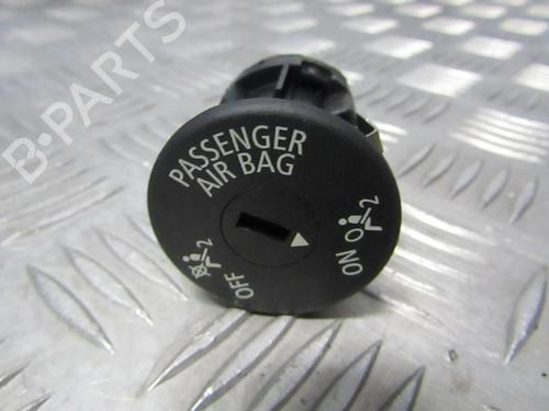 switch-bmw-5-f10-2009-2010-2011-2012-2013-2014-2015-2016-33496228 main image