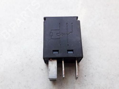 Used Electronic sensor Electronic sensor FORD FOCUS I (DAW, DBW) 1.6 16V (100 hp) 33528248 33528248