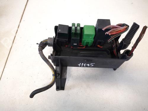 fuse-box-opel-vectra-b-j96-1995-1996-1997-1998-1999-2000-2001-2002-2003-2004-32896606 main image