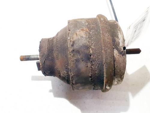 Used Engine mount VW PASSAT B5 Variant (3B5) 1.9 TDI (110 hp) 32547467