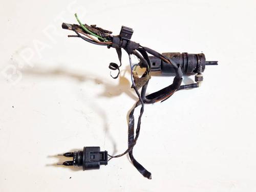 Used Washer pump Washer pump VW PASSAT B6 (3C2) 1.9 TDI (105 hp) 34992671 34992671