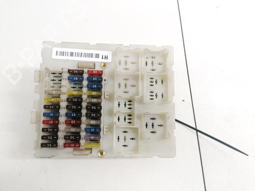 fuse-box-ford-focus-i-daw-dbw-1998-1999-2000-2001-2002-2003-2004-2005-2006-2007-2008-2009-33082550 main image