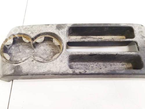 Used Cup/Object holder Cup/Object holder VW POLO IV (9N_, 9A_) 1.4 TDI (70 hp) 34897262 34897262