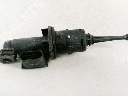 Used Clutch slave cylinder Clutch slave cylinder VW GOLF V (1K1) 1.6 FSI (115 hp) 35593171 35593171