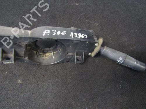 Used Warning switch Warning switch PEUGEOT 306 Hatchback (7A, 7C, N3, N5) 1.8 (101 hp) 35663686 35663686