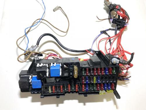 Used Fuse box Fuse box MERCEDES-BENZ A-CLASS (W168) A 140 (168.031, 168.131) (82 hp) 33512894 33512894