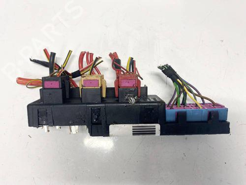 Fuse box AUDI A4 B5 (8D2) 2.5 TDI | BP32580714E1