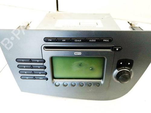 Used Radio Radio SEAT LEON (1P1) 1.9 TDI (105 hp) 34774317 34774317
