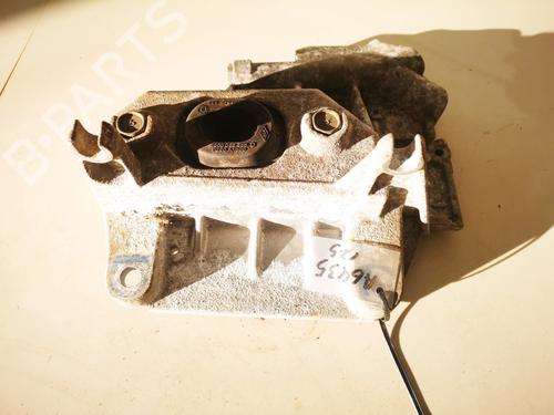 Used Engine mount Engine mount NISSAN MICRA III (K12) 1.2 16V (80 hp) 33083251 33083251